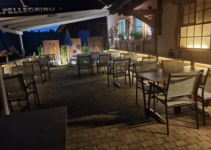 Mirchel Pintli 1, Und Restaurant Szálloda Zäziwil